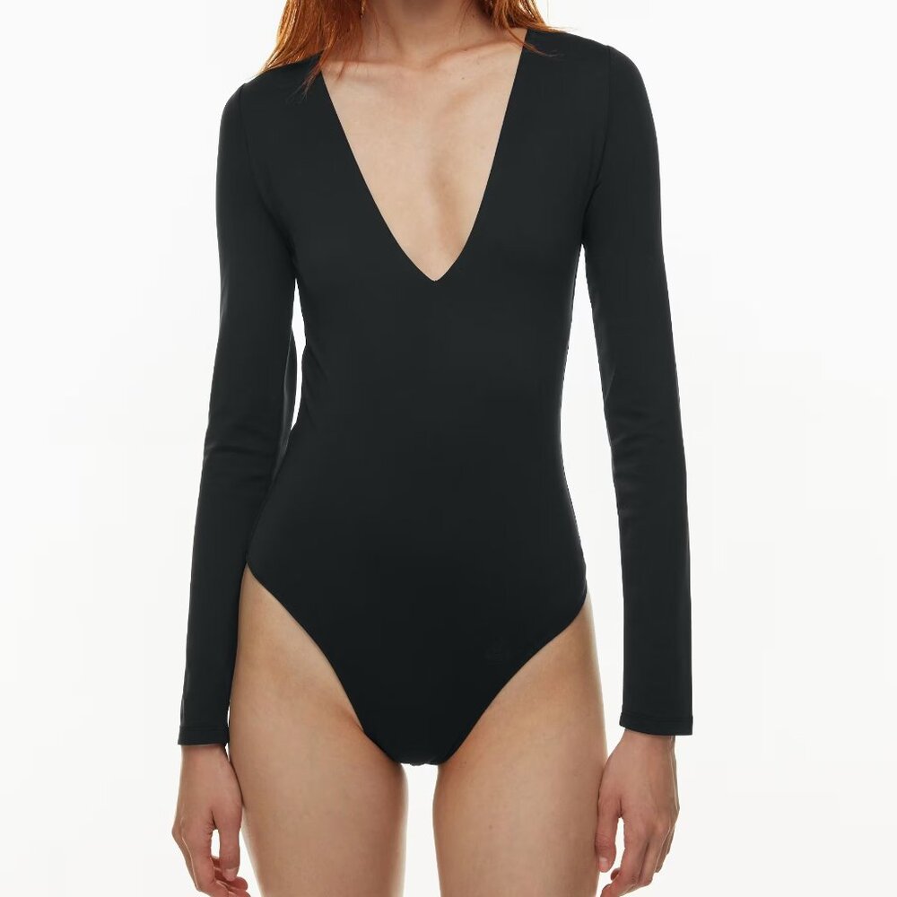 Aritzia Babaton Contour V-neck Longsleeve Bodysuit (SOLD OUT)